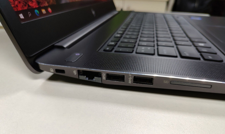 Ноутбук HP ZBook Studio G4/i7-7820HQ (7gen)/32 RAM/SSD 1 Tb