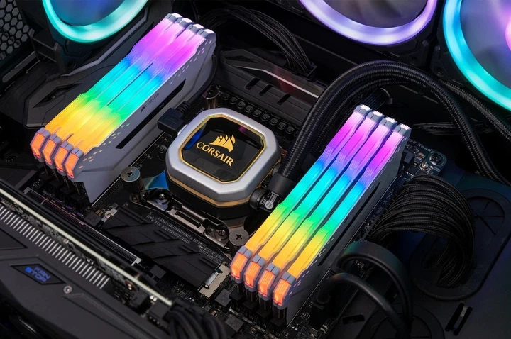 Pamięć Corsair DDR4-3000 32768MB PC4-24000 (Kit of 2x16384) Vengeance RGB PRO Black (CMW32GX4M2D3000C16) - obraz 5