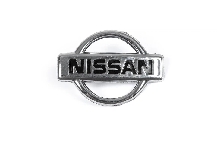 Эмблема (Турция) 85мм x 60мм для Nissan Maxima 1995–2000 гг - изображение 2