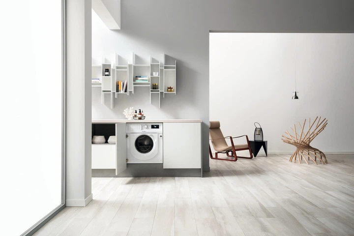 Встраиваемая стиральная машина Whirlpool BI WMWG 71484E EU – фото