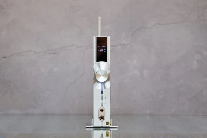 Підсилювач із ЦАП iFi NEO iDSD Silver (90402681) - Фото 4 Підсилювач із ЦАП iFi NEO iDSD Silver (90402681) - зображення 4