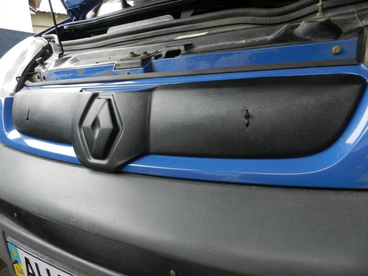 Зимняя накладка на решетку радиатора 2001-2007, Глянцевый для Renault Trafic 2001–2015 гг - изображение 10