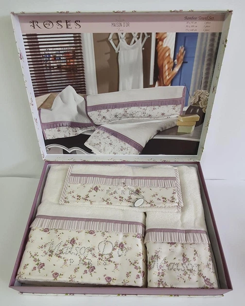 Рушники Maison D'or 3шт Roses Dark Lilac Ecru - Фото 1 Рушники Maison D'or 3шт Roses Dark Lilac Ecru - зображення 1
