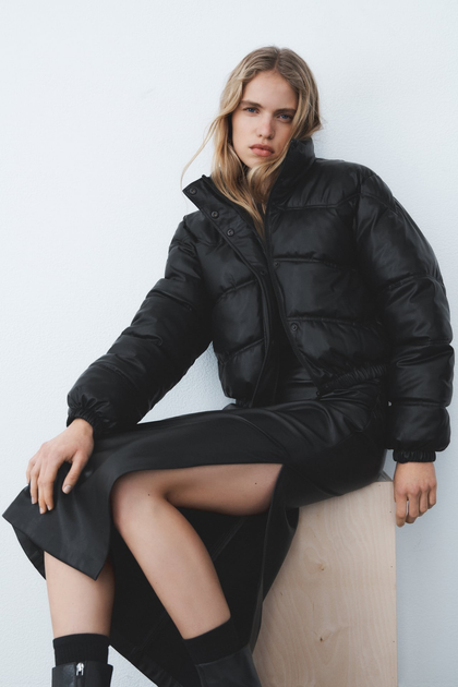 Дутая куртка из эко кожи Zara черный M 2969/280/800