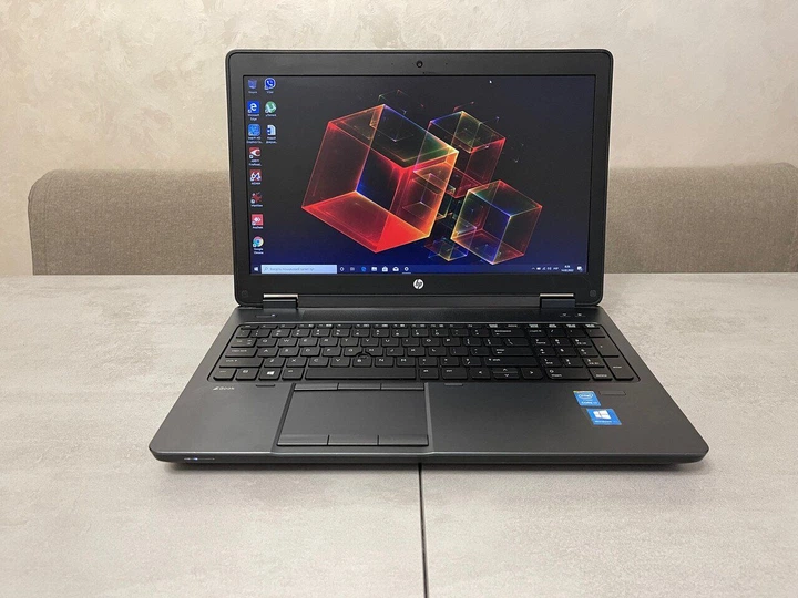 Мобильная рабочая станция HP ZBook 15 / 15.6" (1920x1080) TN / Intel Core i7-4800MQ (4 (8) ядра по 2.7 - 3.7 GHz) / 16 GB DDR3 / 120 GB SSD + 500 GB HDD / nVidia Quadro K1100M, 2 GB GDDR5, 128-bit / WebCam б/у - Фото 2 Мобильная рабочая станция HP ZBook 15 / 15.6" (1920x1080) TN / Intel Core i7-4800MQ (4 (8) ядра по 2.7 - 3.7 GHz) / 16 GB DDR3 / 120 GB SSD + 500 GB HDD / nVidia Quadro K1100M, 2 GB GDDR5, 128-bit / WebCam б/у - изображение 2