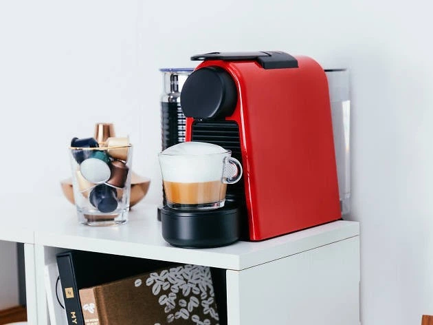 Капсульная кофемашина Nespresso Essenza Mini D30/EN85.R Red