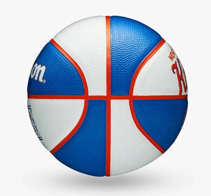 Баскетбольный Мини-Мяч Wilson NBA Team Retro MINI(WTB3200XBNYK) 3 - Фото 5 Баскетбольный Мини-Мяч Wilson NBA Team Retro MINI(WTB3200XBNYK) 3 - изображение 5