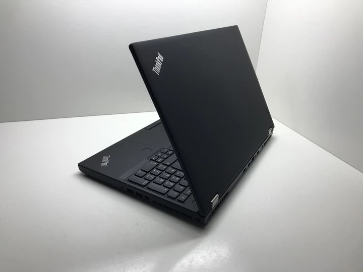 Ноутбук Lenovo ThinkPad P51  15.6  IPS  I7-7820HQ  SSD 256 GB