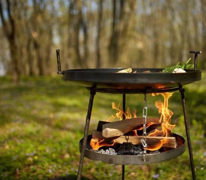 Сделал себе сковороду садж из диска от бороны. Теперь могу нажарить мяса сразу на большую компанию