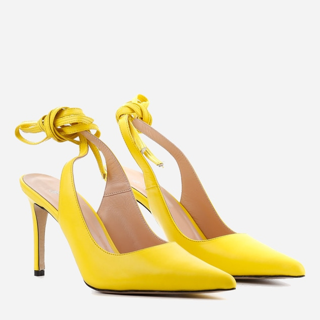 Женские туфли желтого цвета