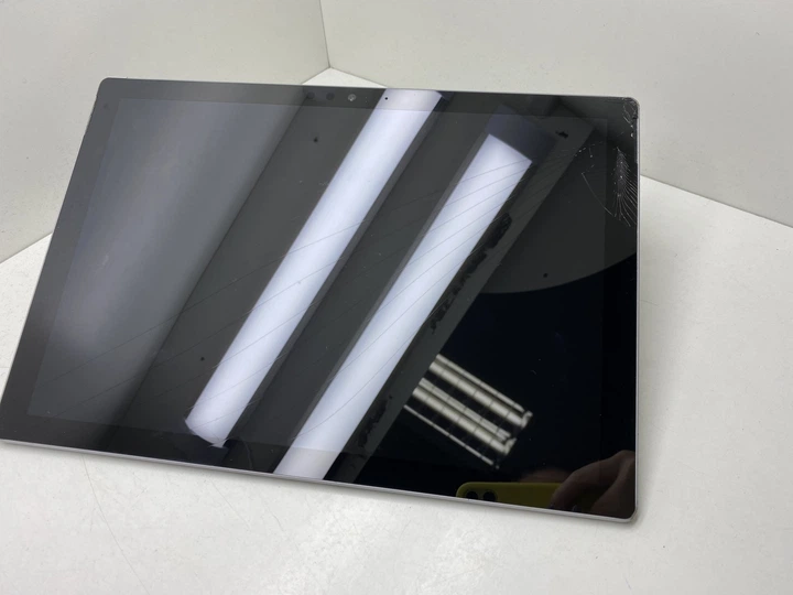 Планшет Microsoft Surface Pro 6 1796 \ IPS \ Core I5 \ 8 GB \ 120 GB \ Б\У - изображение 7