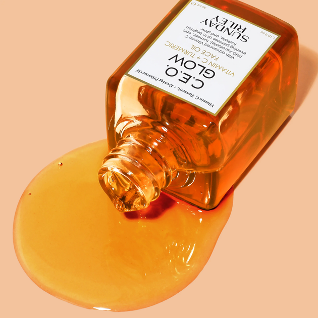 Олія для обличчя з вітаміном С та куркумою Sunday Riley CEO Glow Vitamin C+ Turmeric Face Oil тестер 15 мл - Фото 2 Олія для обличчя з вітаміном С та куркумою Sunday Riley CEO Glow Vitamin C+ Turmeric Face Oil тестер 15 мл - зображення 2