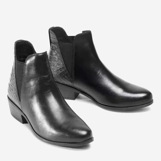 Trzewiki damskie skórzane na słupku niskie Lasocki OCE-T70-01EMB 39 25.5 cm Czarne (5903698192697) - obraz 3