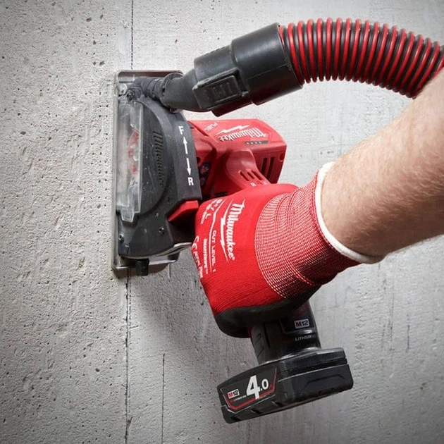 Шлифмашина универсальная отрезная аккумуляторная MILWAUKEE M12 FCOT-0, Ø76мм (4933464618) - изображение 8