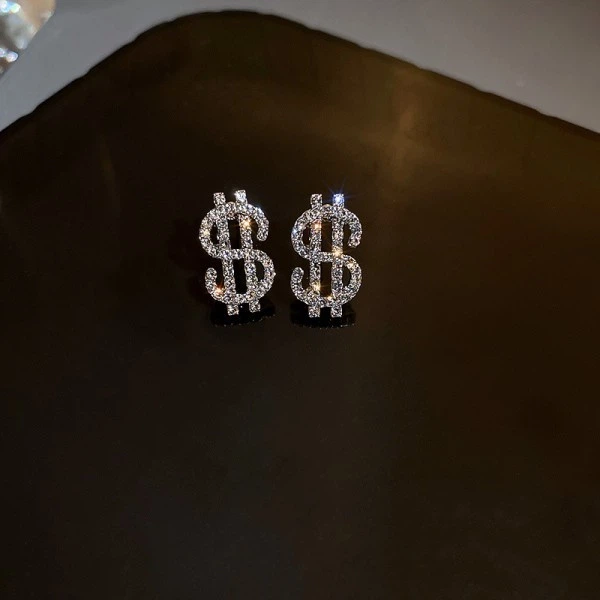 Сережки гвоздики у формі знаків долара "Silver Money", срібло - Фото 2 Сережки гвоздики у формі знаків долара "Silver Money", срібло - зображення 2