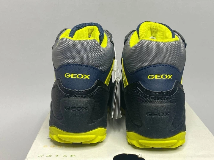 Детские утепленные демисезонные ботинки Geox Savage Waterproof 31 сине-лаймовые - Фото 5 Детские утепленные демисезонные ботинки Geox Savage Waterproof 31 сине-лаймовые - изображение 5