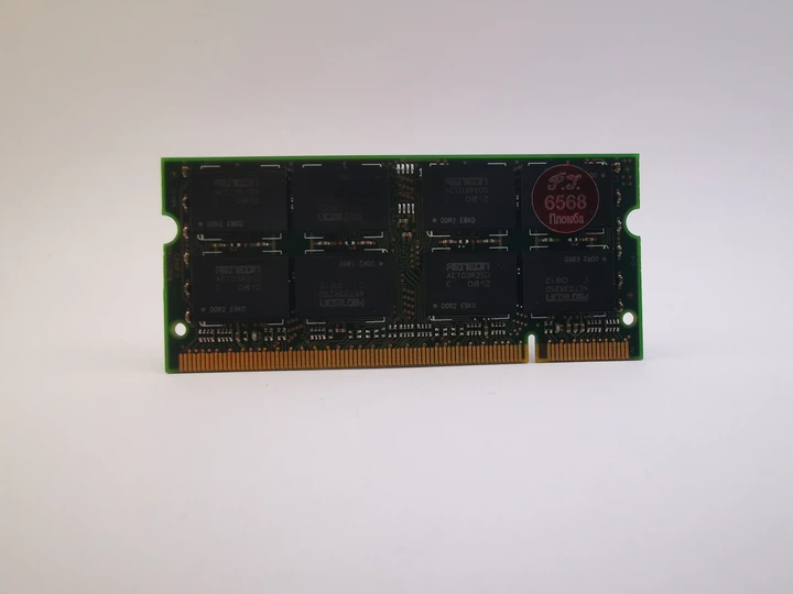 Оперативная память для ноутбука SODIMM AENEON DDR2 2Gb 800MHz PC2-6400S (AET860SD00-25D) 6568 Б/У - изображение 2