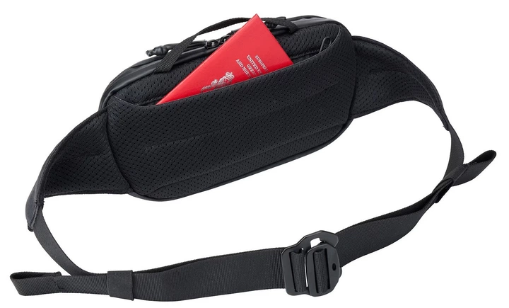 Cумка через плече Thule Aion Sling Bag TASB102 (Black) (6808630) - Фото 2 Cумка через плече Thule Aion Sling Bag TASB102 (Black) (6808630) - зображення 2