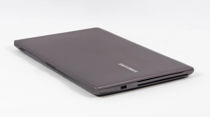 Ноутбук Samsung NP700Z 15,6" /i5-2430M/4GBDDR3/750HDD/INTEL HD GRAPHICS 3000/WIN11 - зображення 6