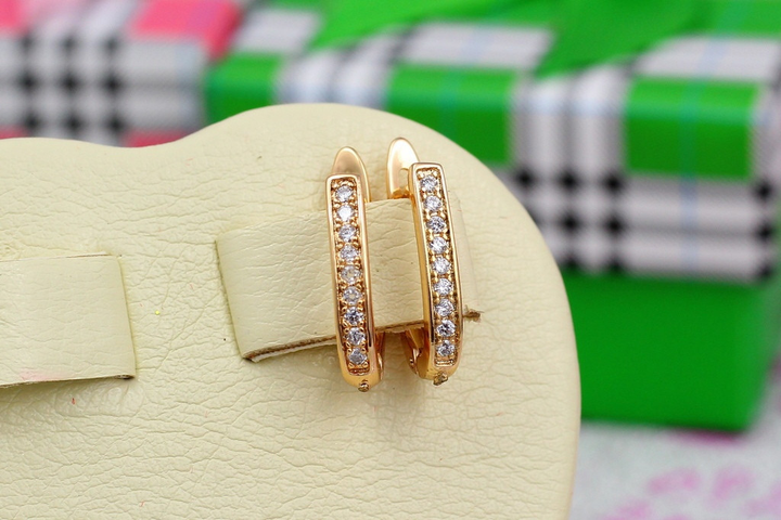 Серьги Xuping Jewelry прямоугольные дорожки с камнями 1.5 см золотистые ...