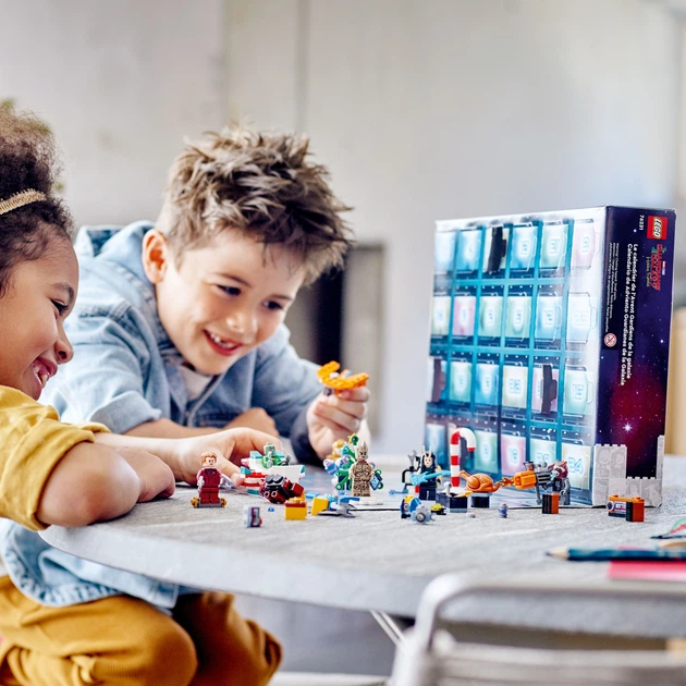 Kalendarz adwentowy LEGO Super Heroes Strażnicy Galaktyki 268 elementów (76231) - Zdjęcie 4 Kalendarz adwentowy LEGO Super Heroes Strażnicy Galaktyki 268 elementów (76231) - obraz 4