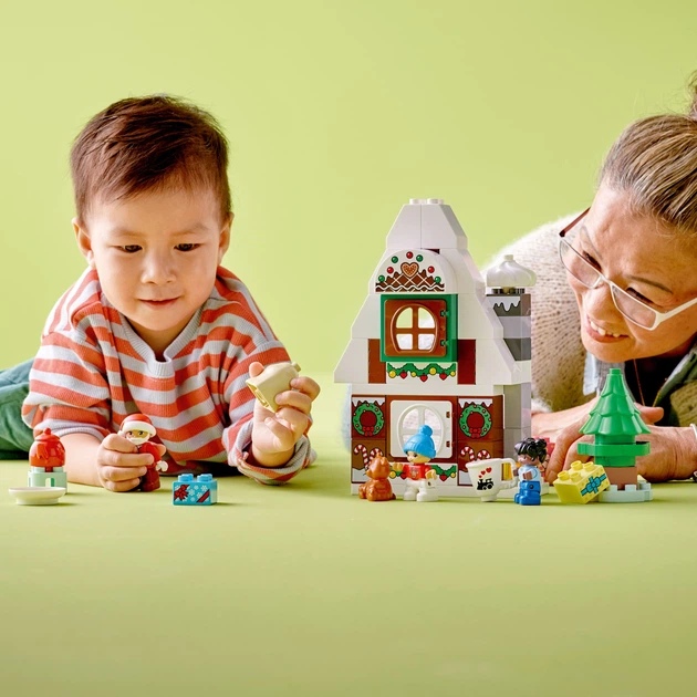 Конструктор LEGO DUPLO Town Пряниковий будиночок Санти 50 деталей (10976) - зображення 6
