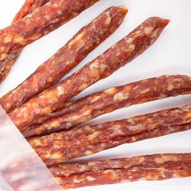 Свиные колбаски MrSnack охотничьи классические сушено-вяленые 100г - изображение 2