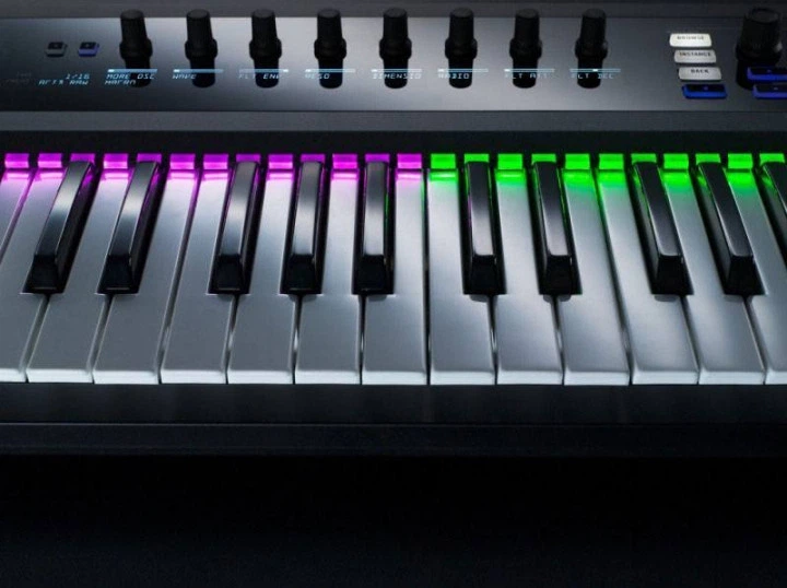 MIDI-клавіатура Native Instruments Komplete Kontrol S49 MK2 – фото