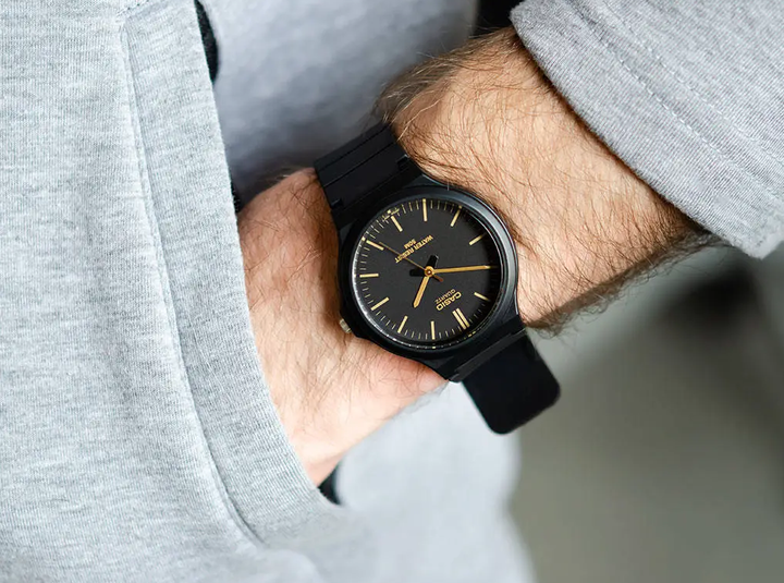 Чоловічий годинник Годинник CASIO MW-240-1E2VEF Чорний мінімалістичний - зображення 4