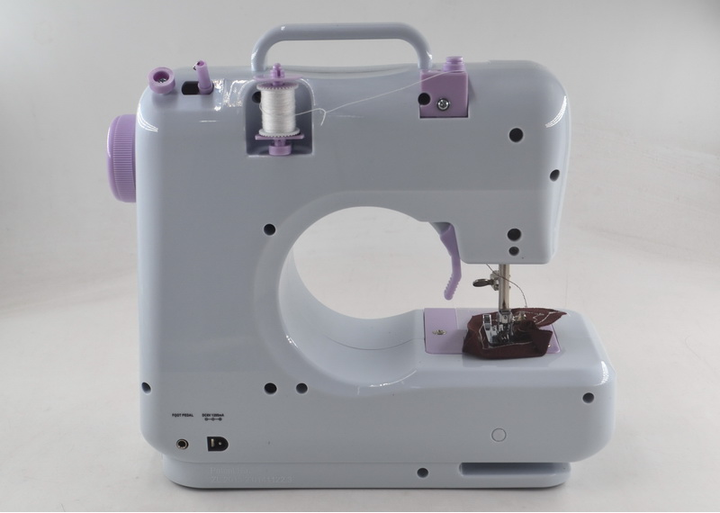 Швейная машинка Michley Sewing Machine FHSM-505 мини портативная 12 видов строчки +8 рисунков строчек Бело-фиолетовая (13062) - изображение 3