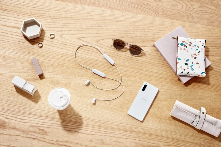 Навушники Sony WI-C100 White (WIC100W.CE7) (955555913789911) - Уцінка - Фото 4 Навушники Sony WI-C100 White (WIC100W.CE7) (955555913789911) - Уцінка - зображення 4