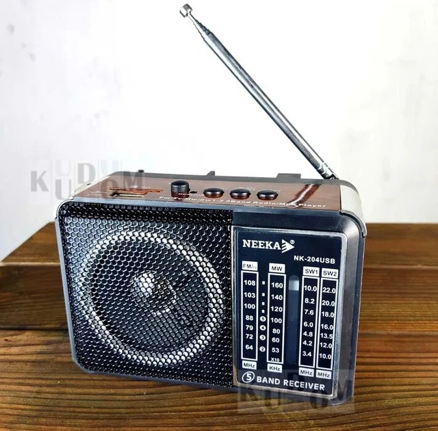 Портативный FM радиоприемник NEEKA NK 204 USB ФМ радио проигрыватель на аккумуляторе та батарейках, Коричневый - изображение 9