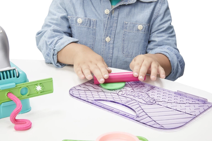 Zestaw kreatywny Hasbro Play-Doh Portable z plasteliną (F3638) - obraz 12