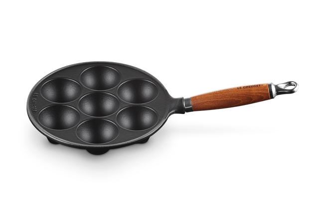 Сковорідка на 7 секцій Le Creuset Tradition 20 см Satin Black (20166200000460) - Фото 2 Сковорідка на 7 секцій Le Creuset Tradition 20 см Satin Black (20166200000460) - зображення 2