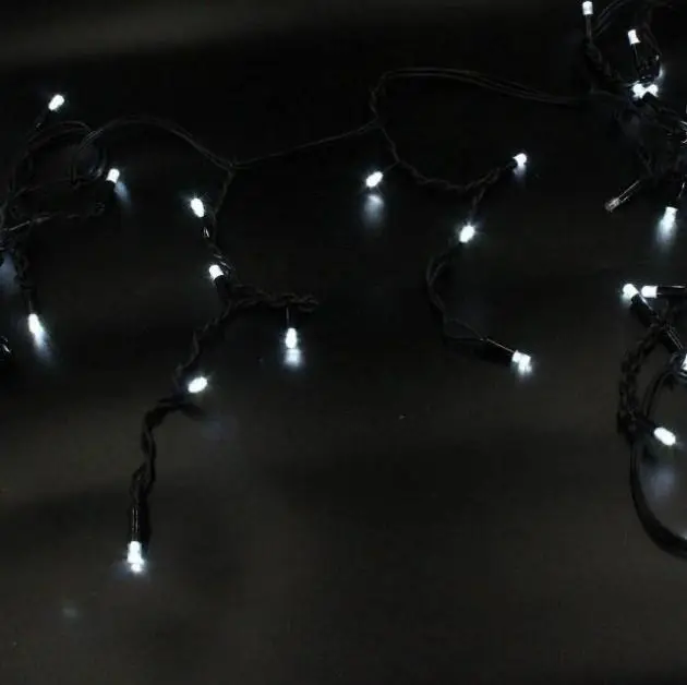Вулична світлодіодна гірлянда бахрома Magnetic 3.3-W-2 200 LED 10*1.5 метрів, колір свічення Білий, зі з'єднувачем, IP65 - Фото 4 Вулична світлодіодна гірлянда бахрома Magnetic 3.3-W-2 200 LED 10*1.5 метрів, колір свічення Білий, зі з'єднувачем, IP65 - зображення 4