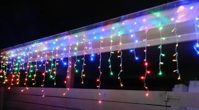 Уличная светодиодная гирлянда бахрома Magnetic 3.3-M-1 120LED 5 метров, цвет свечения RGB, с соединителем, IP65 - Фото 2 Уличная светодиодная гирлянда бахрома Magnetic 3.3-M-1 120LED 5 метров, цвет свечения RGB, с соединителем, IP65 - изображение 2