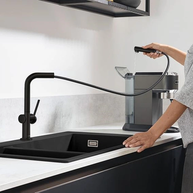Змішувач hansgrohe Talis M54 для кухонної мийки з висувним душем, матовий чорний 72809670 - зображення 4