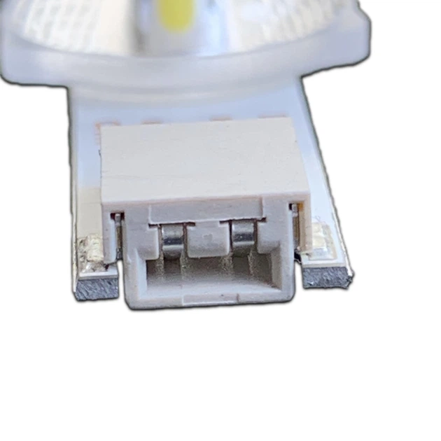 LED підсвітка TV 40" 745mm 7/8-led 3V LB40017 V0_05(38S) 17DLB40VXR1 VES400UNDS-2D-N11 3pcs=1set - изображение 4