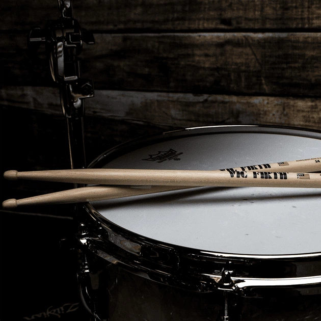 Барабанні палички VIC FIRTH 5A AMERICAN CLASSIC (232059) - зображення 4