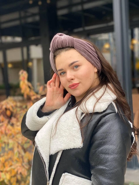 Оксамитовий тюрбан-пов'язка кольору мокко для волосся My Scarf, дуже тепло та комфортно - Фото 6 Оксамитовий тюрбан-пов'язка кольору мокко для волосся My Scarf, дуже тепло та комфортно - зображення 6
