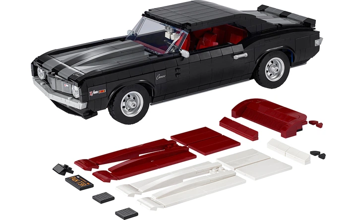 Zestaw klocków LEGO Icons Chevrolet Camaro Z28 1456 elementów (10304) - obraz 9