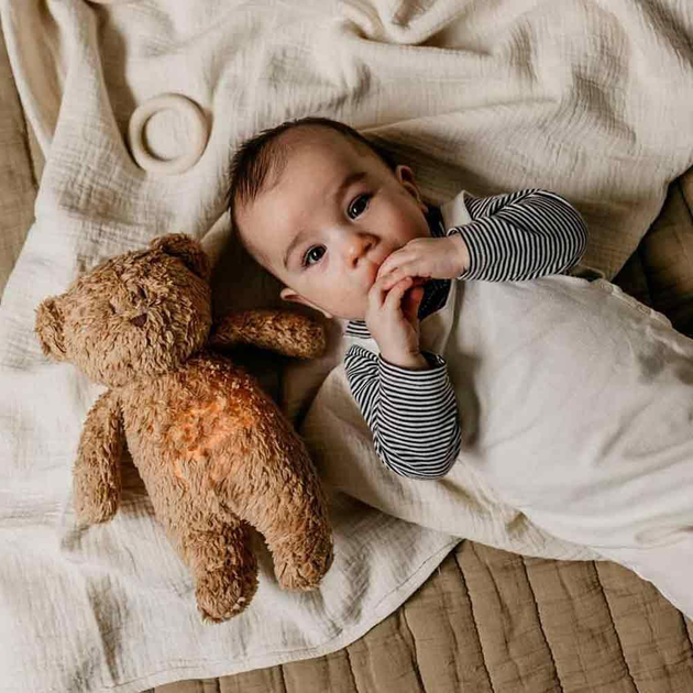 Музична іграшка з нічником MOONIE Ведмедик Коричнево-бежевий (B01-CAP ...