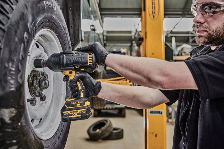 Гайковерт ударный DeWalt DCF900P2G бесщеточный (DCF900P2G) - изображение 11