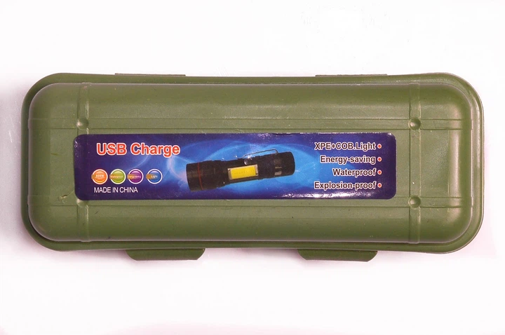 Фонарик ручной светодиодный 3 режима мощный в кейсе USB зарядка BL-520-T6 COP-880000W - Фото 5 Фонарик ручной светодиодный 3 режима мощный в кейсе USB зарядка BL-520-T6 COP-880000W - изображение 5
