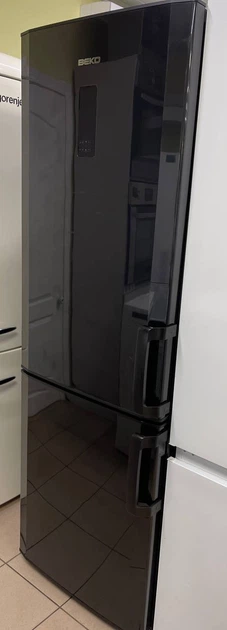 Холодильник BEKO K60360NE Black Б/У - изображение 3