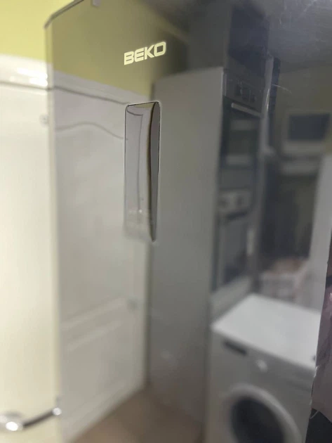 Холодильник BEKO K60360NE Black Б/У - изображение 4