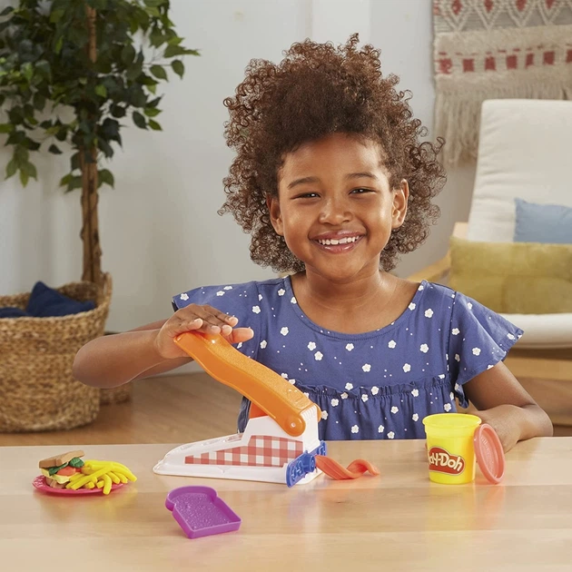 Игровой набор пластилина Play-Doh Kitchen Creations Fun Factory 12 баночки 1 кг. (F3629) - изображение 4