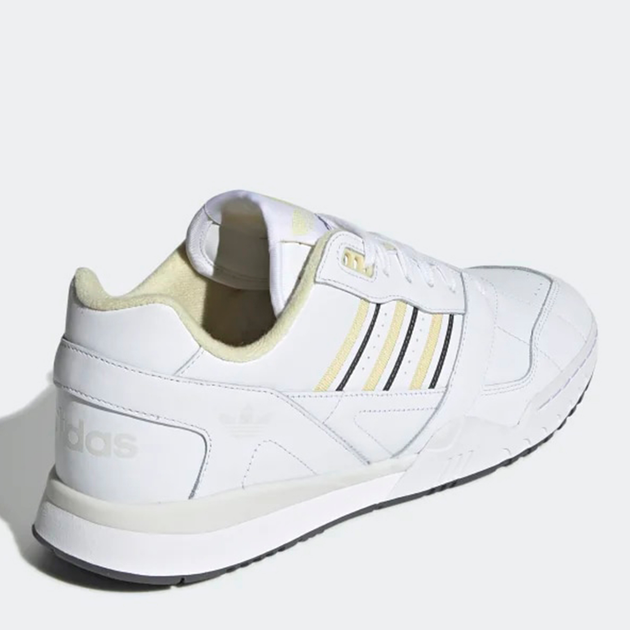 Buty sportowe damskie skórzane do kostki adidas Originals A.R. Trainer BD7840 36 23 cm Białe (4060512079723) - obraz 4