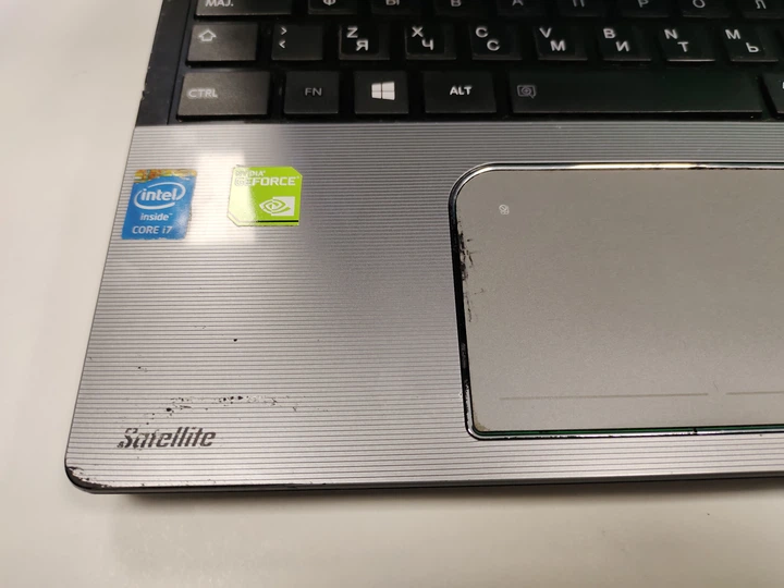 Ноутбук Toshiba Satellite L50D 15.6 HD TN/i5-4210M/GT 740M 2GB/8GB