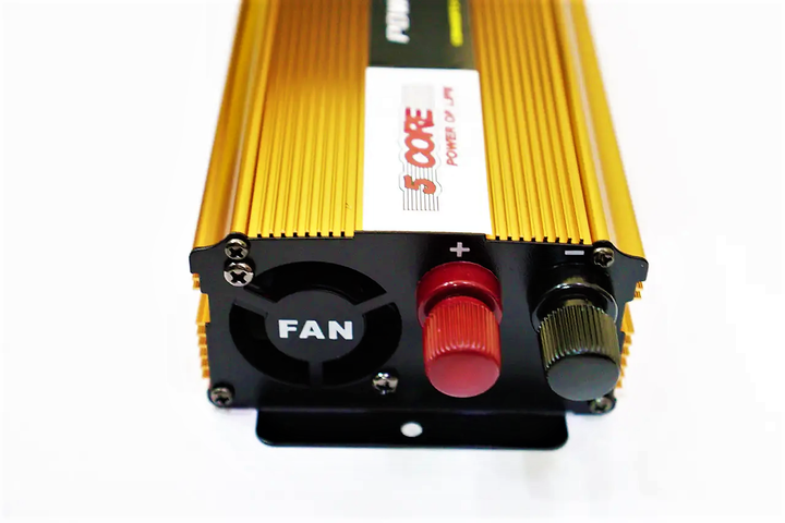 Инвертор автомобильный 5 Core 12V-220V 2000W преобразователь напряжения gold - изображение 4